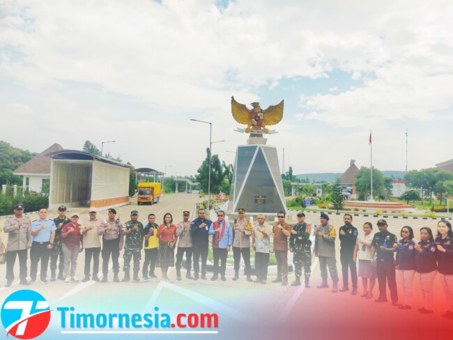 Ket foto: Gubernur NTT Emanuel Melkiades Laka Lena saat berkunjung ke PLBN Motamasin, Sabtu 29/3/2025/dok. Timornesia 