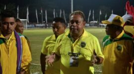 Ket Foto : Ketua Askab PSSI Kabupaten Malaka Adrianus Bria Seran, SH didampingi Manajer Tim PS Malaka, dr. Dionisius Ch. Bria Seran, Sp.OG/dok PS Malaka/Timornesia 
