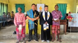 Wakil Bupati Malaka Henri Melki Simu saat menghadiri ibadat bersama Jemaat Petra Makembala, Minggu, 27/4/2025/Timornesia 