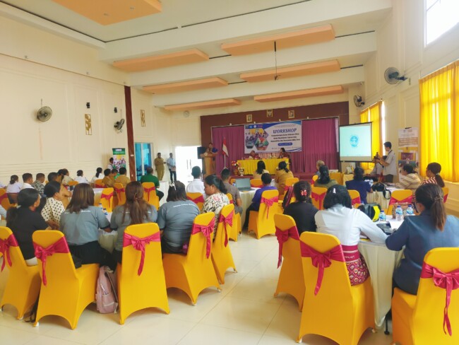 Ket Foto : Wakil Bupati Malaka Henri Melki Simu saat membuka Workshop Pengembangan Sistem Informasi Desa untuk Mendukung Transparansi, Akuntabilitas, dan Pencapaian SDGs Desa yang berlangsung di Hotel Nusa Dua Betun, Selasa 15/4/2025/dok Istimewa/Timornesia 