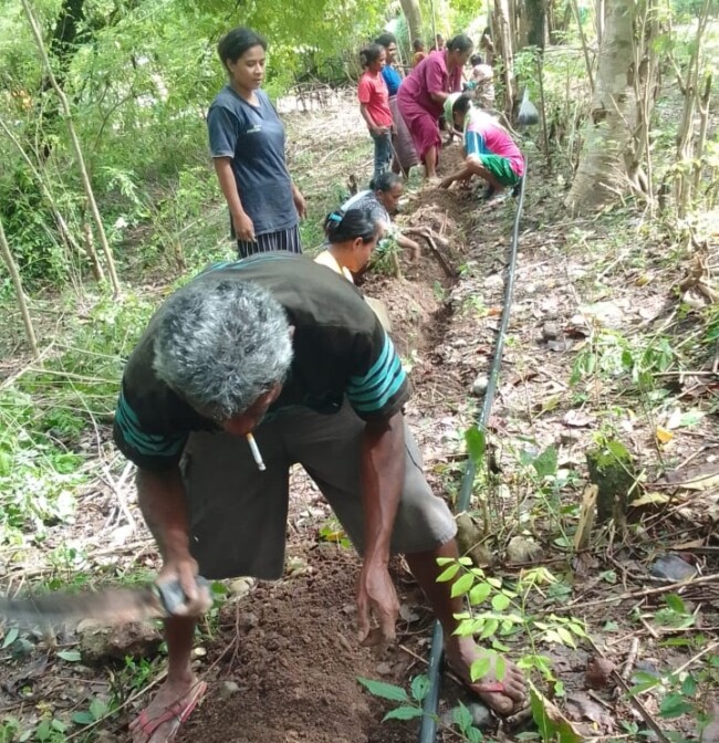 Ket foto : Upaya peningkatan air bersih di Desa Kuaken oleh masyarakat Desa Kuaken/dok ES/Timornesia 