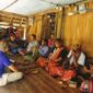 Ket foto : Para tokoh adat Wesei Wehali menyerukan kembali pentingnya menjaga keaslian struktur dan praktik adat dalam tatanan adat Wesey-Wehali/dok pribadi/Gonza/Timornesia 