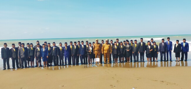 Ket foto : Pelantikan di Pantai Motadikin oleh Bupati Malaka untuk promosi wisata/dok pribadi Gonza/Timornesia 