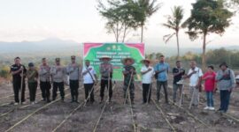 Ket foto: Kepolisian Resor (Polres) Malaka bersama unsur Forkopimda dan masyarakat Desa Kapitan Meo, Kecamatan Laen Manen/dok Istimewa/jk/Timornesia 