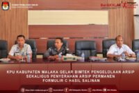 Komisi Pemilihan Umum (KPU) Kabupaten Malaka menggelar Bimbingan Teknis (Bimtek) Pengelolaan Arsip bagi jajaran sekretariat sekaligus Penyerahan Arsip Permanen Formulir C Hasil Salinan/dok KPU Malaka/Timornesia