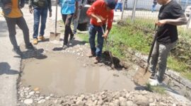 Dinas PUPR fokus perbaiki jalan dan bahu jalan yang tergenang air saat hujan/dok pribadi/Timornesia 