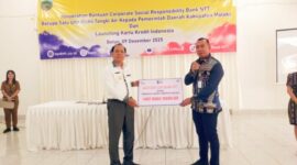 Bank NTT Cabang Betun memberikan bantuan CSR berupa satu unit mobil tangki kepada Pemerintah Daerah Kabupaten Malaka/dok pribadi/Gonza/Timornesia 