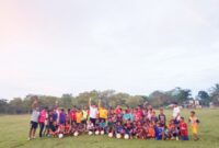 Direktur olahraga PS Malaka dr. Dion Bria Seran bersama tim lakukan monitoring di SSB PS Malaka Kecamatan Rinhat/dok pribadi/Timornesia 