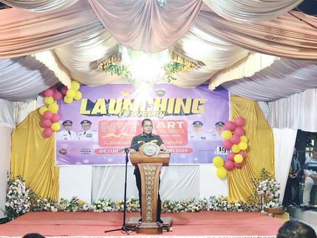 Ket foto : Gubernur Nusa Tenggara Timur Emanuel Melkiades Laka Lena secara resmi melaunching NTT Mart by Degranasda di Kabupaten Malaka, Jumat 23/1/2026/dok pribadi/Gonza/Timornesia 