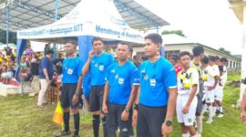 Ket foto : Wasit di Kabupaten Malaka menggunakan interkom/intercommunication system/dok pribadi/Timornesia 