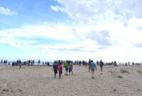 Ket foto : situasi Pantai Cemara Abudenok saat operasi pencarian Dito (15) yang tenggelam/dok pribadi/Timornesia