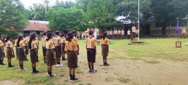 Momen Haru Pelantikan Penggalang Terap di SMP Katolik Sulama Kada/dok ML/SMPK Sulama Kada/Timornesia