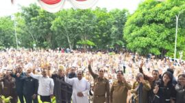 791 PPPK paruh waktu Terima SK di halaman kantor Bupati Malaka, Senin 23/2/2026/dok istimewa/Timornesia