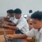 Siswa SMPK Sulama Kada serius mengikuti simulasi Tes Kompetensi Akademik (TKA)/dok pribadi/ML/Timornesia