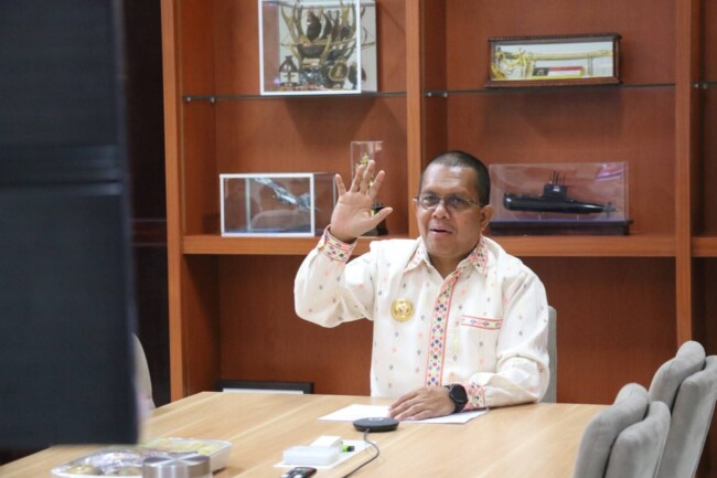 Gubernur NTT Emanuel Melkiades Laka Lena menyampaikan sambutan via daring pada Musrenbang RKPD Kabupaten Malaka tahun 2027, Kamis 9/4/2026/dok istimewa/Dio Ceufin/Timornesia