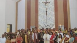 Bupati Malaka pose bersama pejabat Malaka saat menghadiri misa sabtu aleluya di Paroki Kaputu/dok istimewa/el/Timornesia