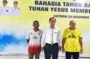 Perwakilan manajer SSB Star club Oebobo TTS foto bersama Bupati Malaka SBS dan Ketua PSSI sekaligus Ketua SSB Kabupaten Malaka ABS/dok istimewa/Timornesia