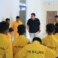 Direktur Olahraga PS Malaka dr. Dionisius Christian Bria Seran memotivasi para pemain PS Malaka U-12/dok istimewa/Timornesia 