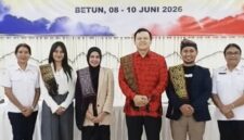 Foto bersama tim dari Ataya Production bersama manajemen RSUPP Betun pada penutupan kegiatan Service Excellent, Rabu 10/6/2026/dok istimewa/Timornesia