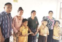 Pembagian rapor kelas 1 sampai Kelas 5 SDI Kakeularan/dok pribadi/HB/Timornesia 