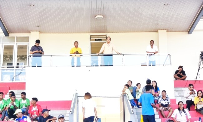 Bupati Malaka Stefanus Bria Seran didampingi Dr. Joni Lumba dan Asisten III Setda Kabupaten Malaka Gregorius Fatin/dok istimewa/Timornesia 