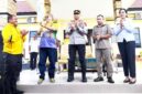 Ket foto : Kapolres Malaka AKBP Riki Ganjar Gumilar, Ketua PSSI Kabupaten Malaka yang juga Ketua DPRD Kabupaten Malaka sekaligus Ketua SSB Kabupaten Malaka Adrianus Bria Seran, Wakil Ketua II DPRD Kabupaten Malaka Lambertus Bria, Asisten I Setda Malaka Rosalia Yeani Kalo serta PLT Kadispora Malaka Ade Sian Maikameng/dok istimewa/Timornesia 