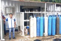 Kepala ruangan Instalasi Pemeliharaan Sarana dan Prasarana (IPSRS) Yoseph Kun Seran saat melakukan pemantauan tabung oksigen di RSUPP Betun/dok istimewa/Timornesia
