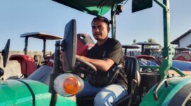 Traktor mulai bergerak menuju desa/dok BA/Timornesia 