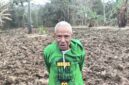 Warga dusun Mesit, Desa Kusa, Kecamatan Malaka Timur, Ignasius Luan memberikan apresiasi kepada Pemerintah Kabupaten Malaka karena program pacul tanah gratis kepada masyarakat/ist/Timornesia 