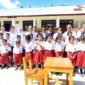 PMI Kabupaten Malaka bantu 30 kursi dan meja untuk SDK Hanono dalam rangka memperingati HUT ke-81 PMI/ist/ym/Timornesia 