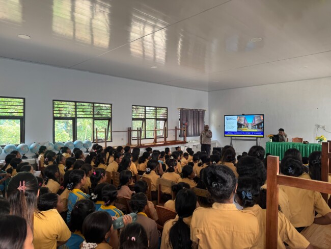 Polres Malaka Sosialisasikan SPMB SMA Kumala Taruna Bhayangkara 2027/2028 kepada Siswa SMP Santo Thomas Betun/ist/Humas Polres Malaka/Timornesia 