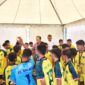 Bupati Malaka beri semangat Anak-anak PS Malaka U-13 sebelum pertandingan perdana melawan GASPA 1958 asal Provinsi Sulawesi Selatan di Lapangan Gelora Putra Lakarsantri, Kota Surabaya/ist/Timornesia 